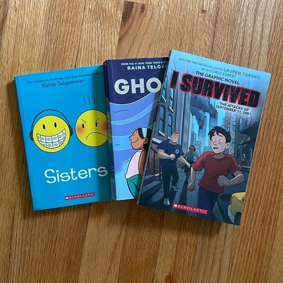 Graphic Novels Book Lot Ghosts Sisters I Survived Bundle of 3 - Picture 1 of 5